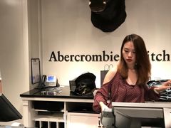 -Abercrombie&Fitch(德基广场店)