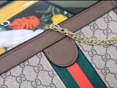 -Gucci(时代广场店)