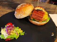 -HIGH FIVE哈福手工汉堡(桂林路店)