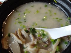 来碗羊杂汤-老班长手工灌汤包老店(东山店)