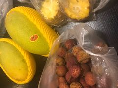 -三亚新鸿港水果一级批发市场