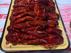 -肥肥虾庄·金牌油焖大虾(汉街SKP店)