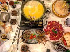 -鲜入围煮花胶鸡海鲜火锅