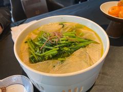 茼蒿菜鸡汤腐竹-江南雅厨(李公堤店)