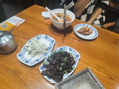 -老天桥酱肉烧饼夹肘子(天桥店)