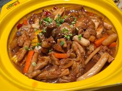-多嘴超级肉蟹煲(杉杉国潮主题店)