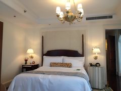 -广州富力丽思卡尔顿酒店