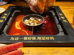 -老牌坊云南鱼豆花火锅(爱建店)