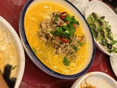 -侬佳蒸菜馆(听潮店)
