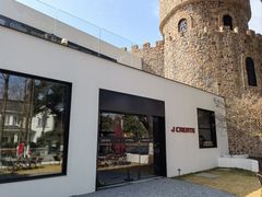 -J Create城市露营咖啡·简餐·宠物(上海动物园店)