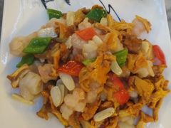 -蔼若春.传承三十年云南菜(金碧公园店)
