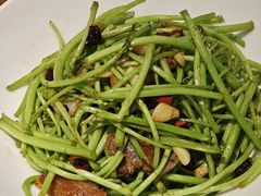 -黄泥岗·地道湖北菜(奥特莱斯店)