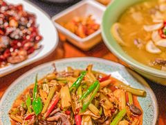 -绝城芋儿鸡(犀浦旗舰店)