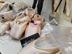 -上海路易十四芭蕾良品舞蹈用品店(美丽华商务中心店)