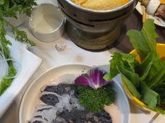 -胡记饭店(保工街店)