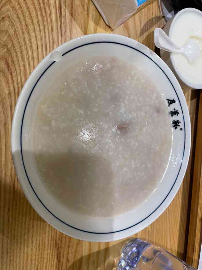 及第粉·山泉手工粉(花城汇中区店)-"[薄荷]环境:环境确实不错,装修的