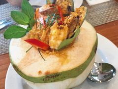 -Chom Cafe and Restaurant