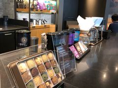 -星巴克臻选(周浦万达店)
