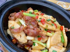 腊肉山药-海市蜃楼花园主题餐厅(石顶店)