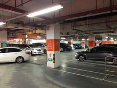 -悠方地下停车场