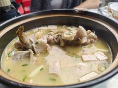 -土砂锅生态山庄·非遗砂锅雅鱼