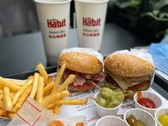 -The Habit Burger Grill 哈比特汉堡(复兴soho店)