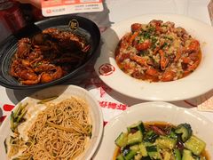 -肥肥虾庄·金牌油焖大虾(杨园滨江时代walk店)