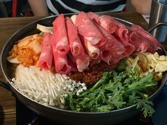部队锅-MI WU FACTORY米屋美食工厂餐厅(绿地店)