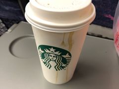 -星巴克(广州南站A18检票口楼上)