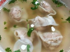 鲜肉虾仁馄饨-南城香·饭香串香馄饨香(富丰桥店)