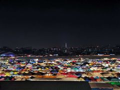 -席娜卡琳火车铁道夜市