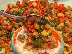 -川流不息·地道川菜·小龙虾(松东路店)