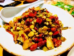 土萝卜干炒土腊肉-吃饭皇帝大(长宁龙之梦店)