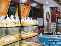 面包甜点陈列柜-老鼎丰(靖宇街总店)