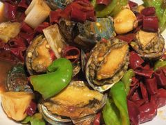 船歌始创辣炒小鲍鱼-船歌·鱼水饺青岛菜(金狮广场店)