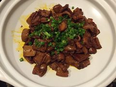 肥肠煲-马仕玖煲·融合菜·酥不腻烤鸭(人大店)
