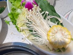 -三人行骨头王火锅(长寿店)