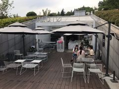 -UNI UNI(环亚凯瑟琳店)