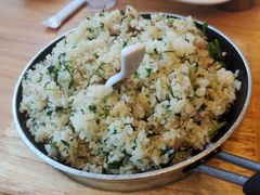 -侬佳蒸菜馆(听潮店)