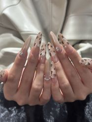 -LynLyn琳林美甲美睫