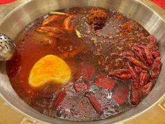 -山城年华老火锅(玉林店)