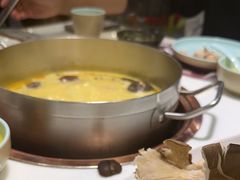 -洪氏嗨捞·猪肚鸡火锅(阳光天地店)