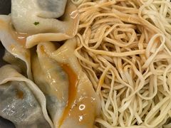 冷面拼冷馄饨-逸桂禾面馆