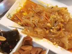 -哈尔滨烧烤·山河村铁锅炖(交大店)
