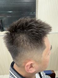 -PE SALON