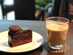 -Tables Grill at Grand Hyatt Erawan Hotel