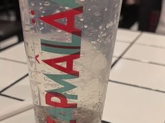 -肥汁米蘭香港米线(长宁来福士店)