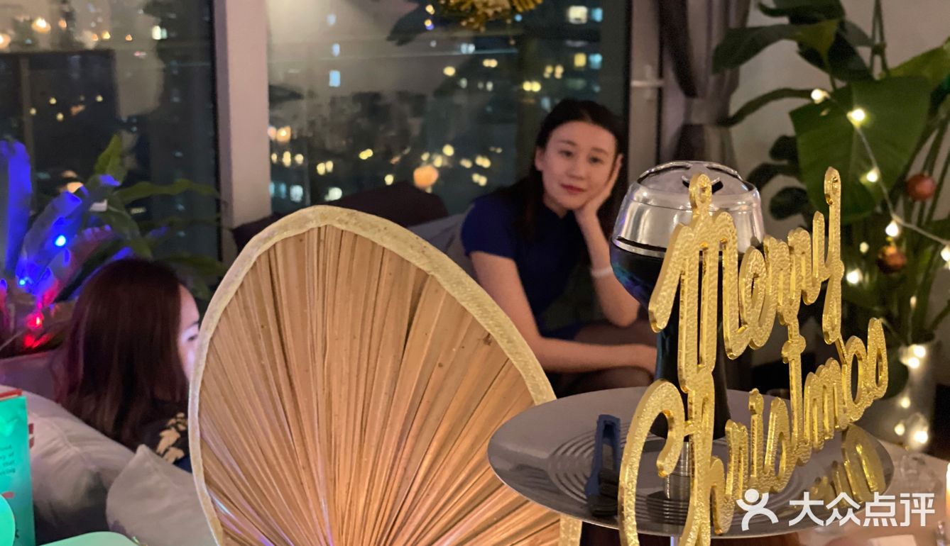 不管多大了，还是会穿妈妈的衣服