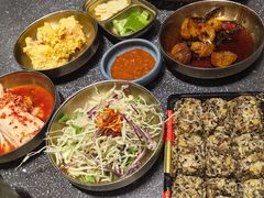 -草家酱蟹炭火烤肉店(珲春南路二店)
