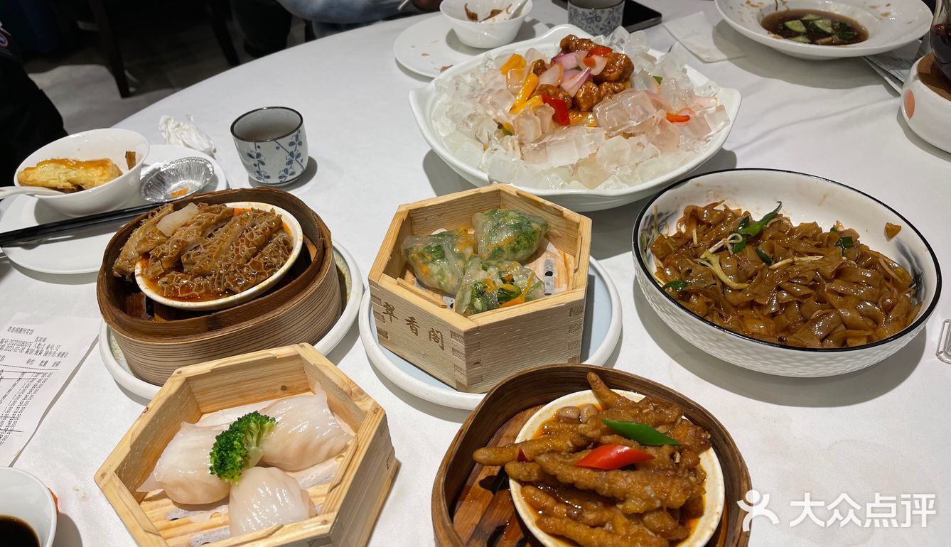 这里的点心是我从小吃到大的 味道还是和以前一样